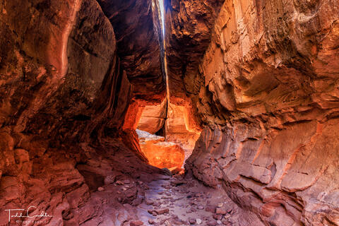 Cavernous Alcove Along the Joint Trail