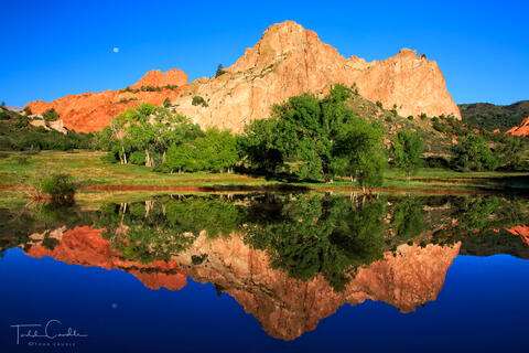 Moonset Reflection in Garden of the Gods