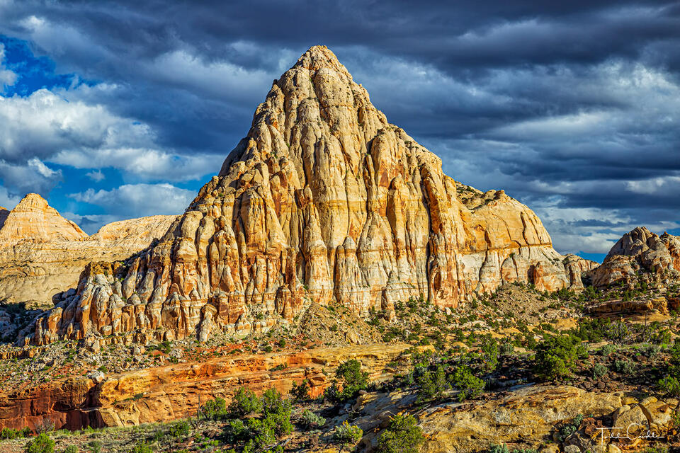 Evening Light on Pectol's Pyramid print