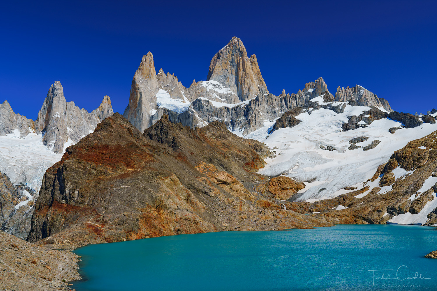 Lago de los Tres & Monte Fitzroy Lago de los Tres & Monte Fitzroy